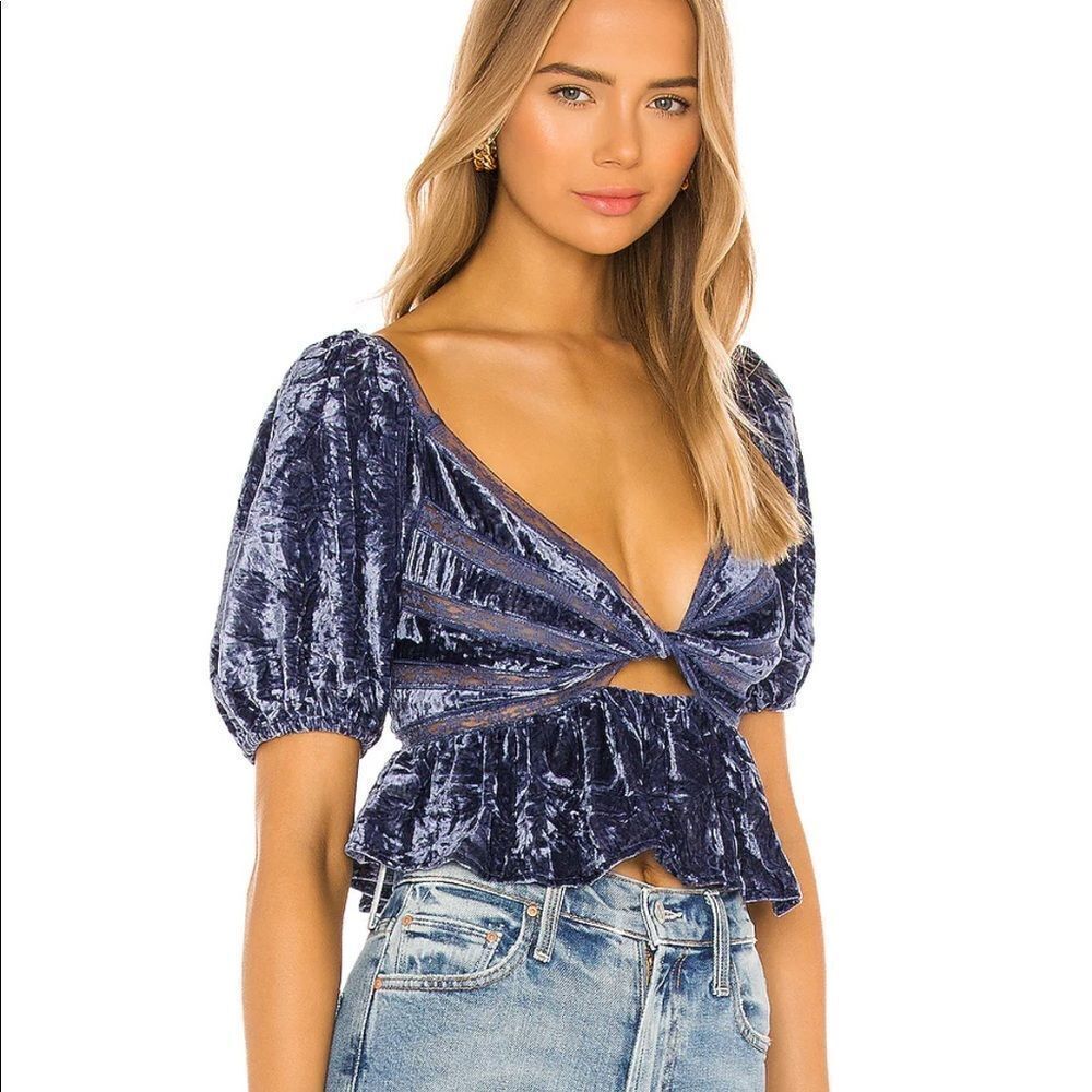 ❤️Free people your truly velvet top